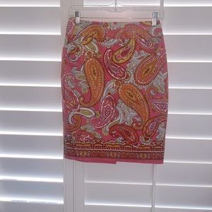 Skirt multiple colors, size 2P, with 2 side pocket.